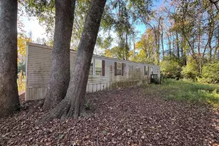 1233 Suncrest Cir, Jasper, TX 75951 - Photo 2