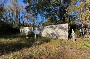 1233 Suncrest Cir, Jasper, TX 75951 - Photo 2