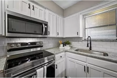 2401 Long Ridge Lane, Arlington, TX 76014 - Photo 14