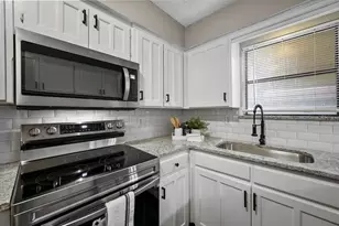 2401 Long Ridge Ln, Arlington, TX 76014 - Photo 14