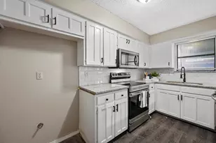 2401 Long Ridge Ln, Arlington, TX 76014 - Photo 12