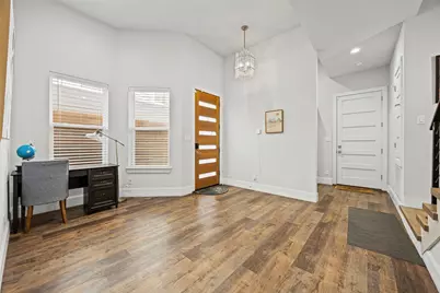 2011 N Prairie Avenue #2011, Dallas, TX 75204 - Photo 8