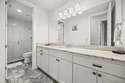 2011 N Prairie Avenue #2011, Dallas, TX 75204 - Photo 32