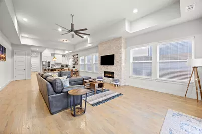 2009/2011 N Prairie Avenue #2009/2011, Dallas, TX 75204 - Photo 18