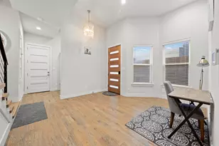 2009/2011 N Prairie Ave, Dallas, TX 75204 - Photo 8