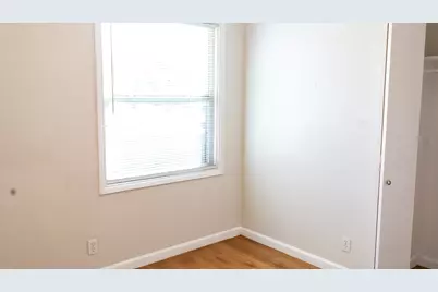 2403 Briarwood Lane, Carrollton, TX 75006 - Photo 16