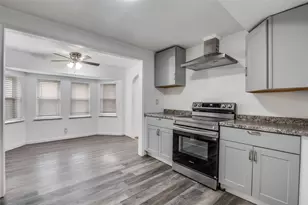 1905 Huntington Dr, Grand Prairie, TX 75051 - Photo 6