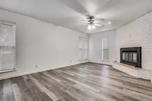 1905 Huntington Dr, Grand Prairie, TX 75051 - Photo 10