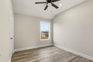 640 Fossil Wood Dr, Saginaw, TX 76179 - Photo 12