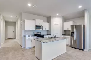 528 Bronze Cir W, Springtown, TX 76082 - Photo 2