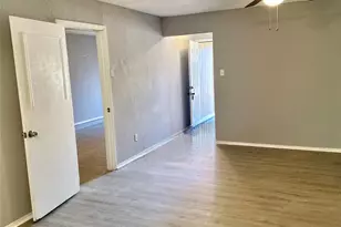 514 Peters St, Waxahachie, TX 75165 - Photo 10