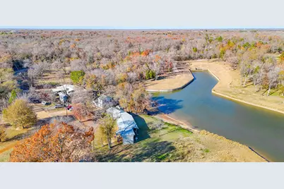 128 Meandering Way, Mabank, TX 75156 - Photo 4