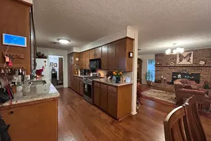 213 Southwest Dr, Clyde, TX 79510 - Photo 6