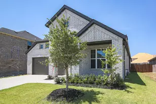 917 Hawthorn Ln, Mansfield, TX 76063 - Photo 2