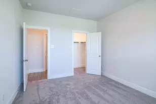 917 Hawthorn Ln, Mansfield, TX 76063 - Photo 8