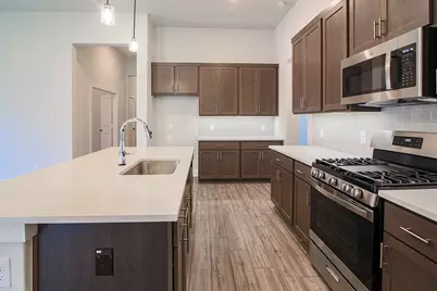 917 Hawthorn Lane, Mansfield, TX 76063 - Photo 6