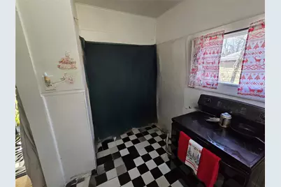 453 W Main Street, Ranger, TX 76470 - Photo 8