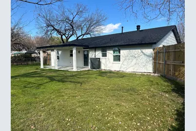 709 Fouts Drive, Irving, TX 75061 - Photo 22