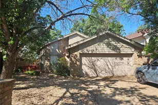 108 Summit Cove, Trophy Club, TX 76262 - Photo 2