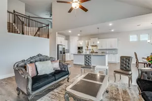 905 Flora St, Mansfield, TX 76063 - Photo 4