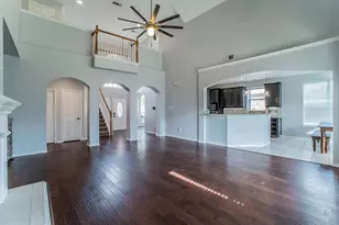 9 Losana Ct, Mansfield, TX 76063 - Photo 8