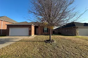 5821 Mirror Ridge Dr, Fort Worth, TX 76179 - Photo 2