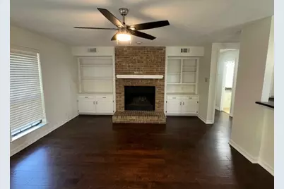 2704 Yorkshire Court, Grapevine, TX 76051 - Photo 10