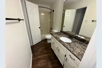 2704 Yorkshire Court, Grapevine, TX 76051 - Photo 22