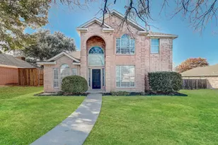 715 S Parks Dr, DeSoto, TX 75115 - Photo 1