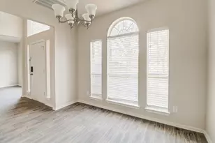 715 S Parks Dr, DeSoto, TX 75115 - Photo 4