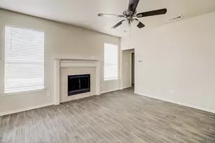 715 S Parks Dr, DeSoto, TX 75115 - Photo 2