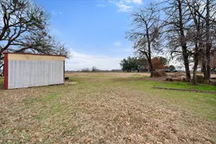 9926 NW County Road 1390, Blooming Grove, TX 76626 - Photo 36
