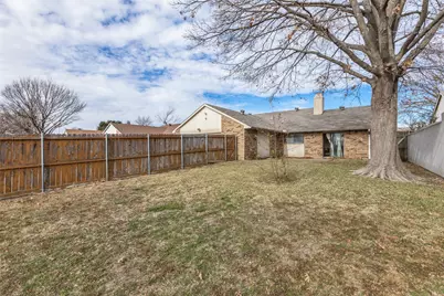 2806 Hackberry Lane, Garland, TX 75042 - Photo 16