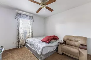 2806 Hackberry Ln, Garland, TX 75042 - Photo 10