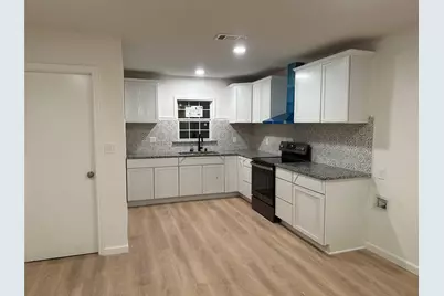 909 Jerry Mashek Drive, West, TX 76691 - Photo 34