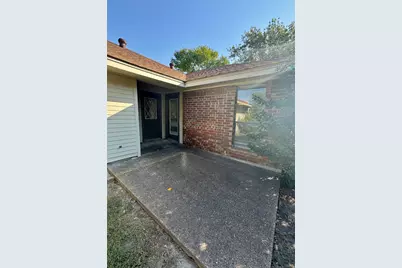 109 Larchbrook Drive, DeSoto, TX 75115 - Photo 14