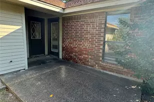 109 Larchbrook Dr, DeSoto, TX 75115 - Photo 14