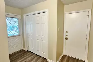 109 Larchbrook Dr, DeSoto, TX 75115 - Photo 8