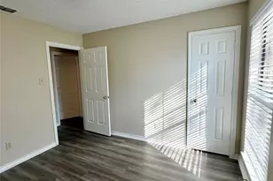 109 Larchbrook Dr, DeSoto, TX 75115 - Photo 12