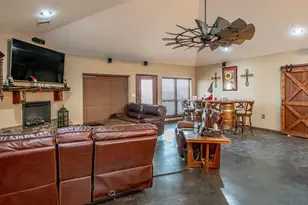 9200 County Rd 1014, Joshua, TX 76058 - Photo 8