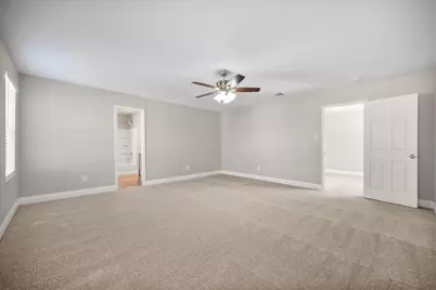 800 Green Heath Avenue, Fort Worth, TX 76120 - Photo 16