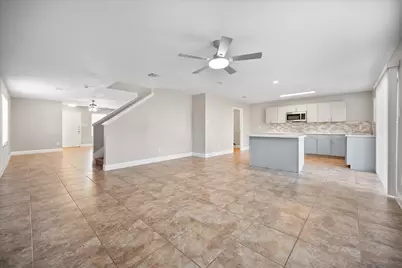 800 Green Heath Avenue, Fort Worth, TX 76120 - Photo 6