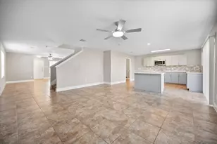 800 Green Heath Ave, Fort Worth, TX 76120 - Photo 6