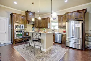 136 Meadow Arbor Dr, Weatherford, TX 76085 - Photo 8