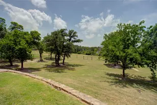 136 Meadow Arbor Dr, Weatherford, TX 76085 - Photo 2