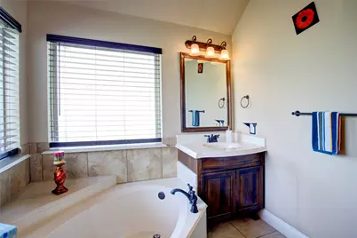 136 Meadow Arbor Drive, Weatherford, TX 76085 - Photo 20