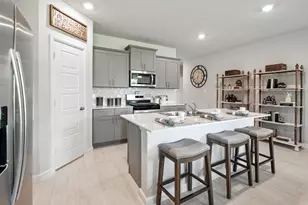 557 Pendleton Ave, Keene, TX 76059 - Photo 2