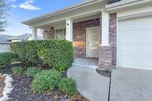 10428 Bradshaw Dr, Fort Worth, TX 76108 - Photo 2