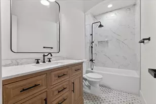 208 S Main St, Collinsville, TX 76233 - Photo 20