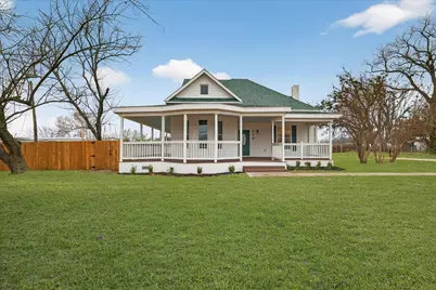 208 S Main Street, Collinsville, TX 76233 - Photo 2